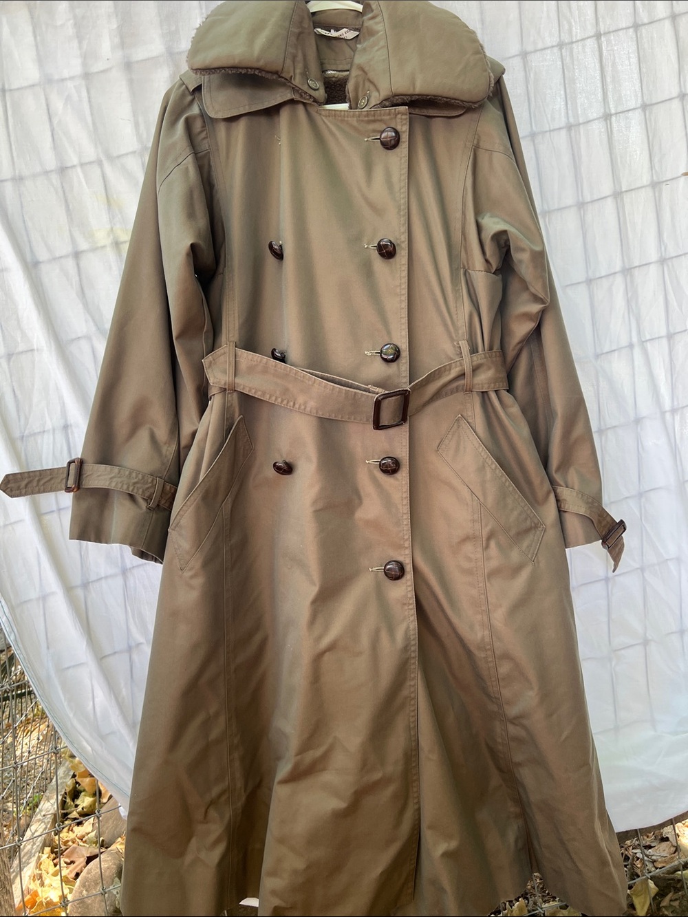 Women’s Double-Breasted Trench Coat in Olive Brown